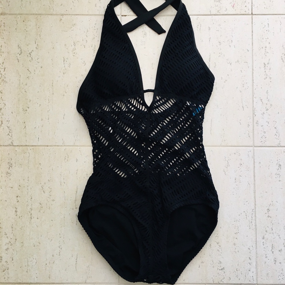 JANTZEN Black Cutout 1 Piece Swimsuit